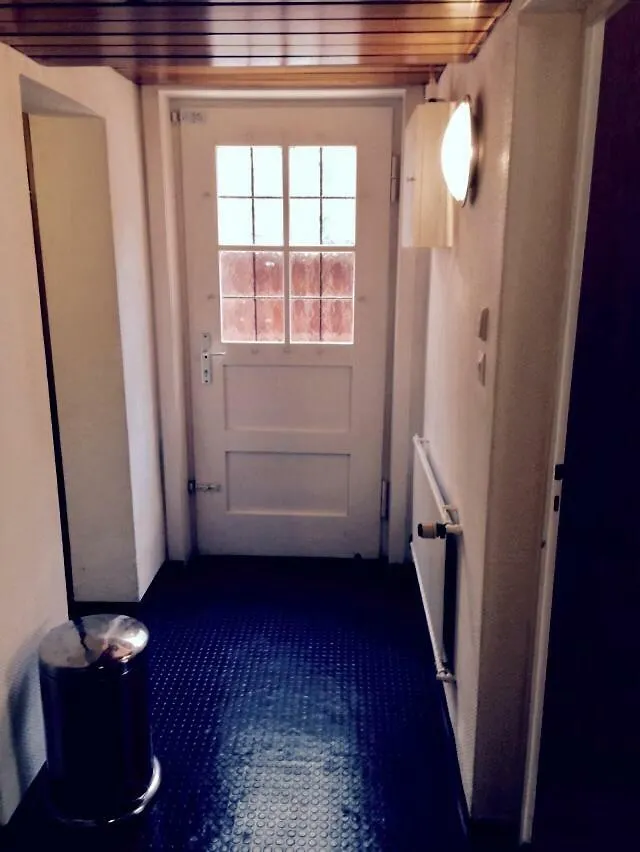 Optimale Lage In Stuttgart-Vaihingen: Einfache Wohnung Im Souterrain Apartment Stuttgart